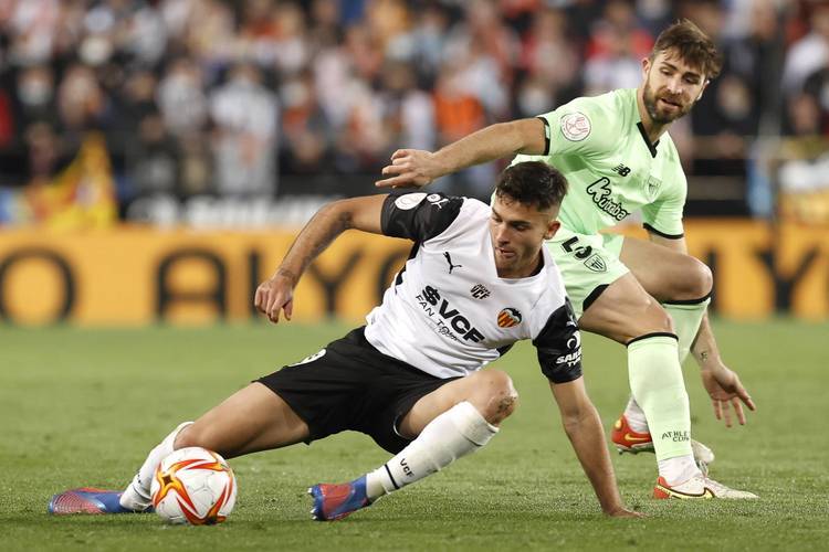 西甲深夜爆冷预警：巴伦西亚主场誓破颓势，赫塔费客场冲前三能否稳赢？